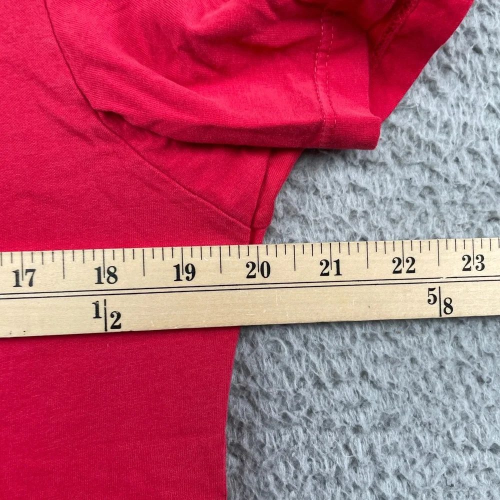 True Religion T-Shirt Mens Medium Red Graphic Logo Short Sleeve Cotton USA Made